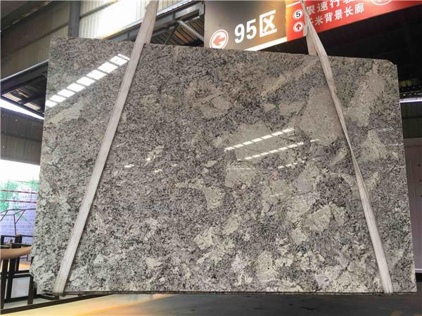 Weiße Granitplatte aus Alaska