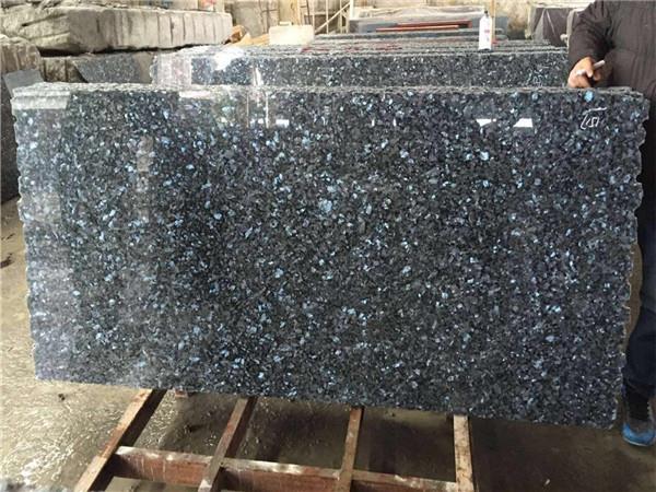 Blauer Perlengranit