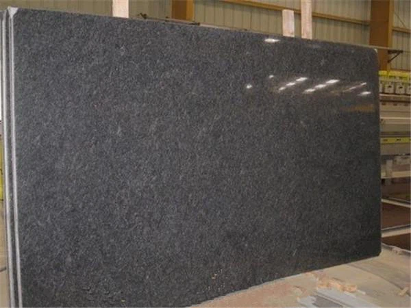 Stahlgraue Granitplatte