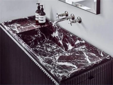 Lila Marmor-Arbeitsplatten