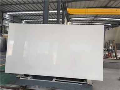 Weißer Schimmerquarz