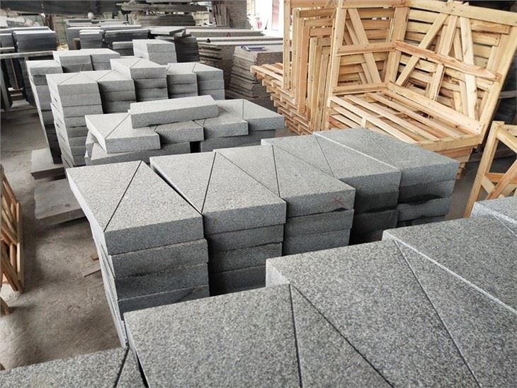 Flamed Finish Granite Pavers