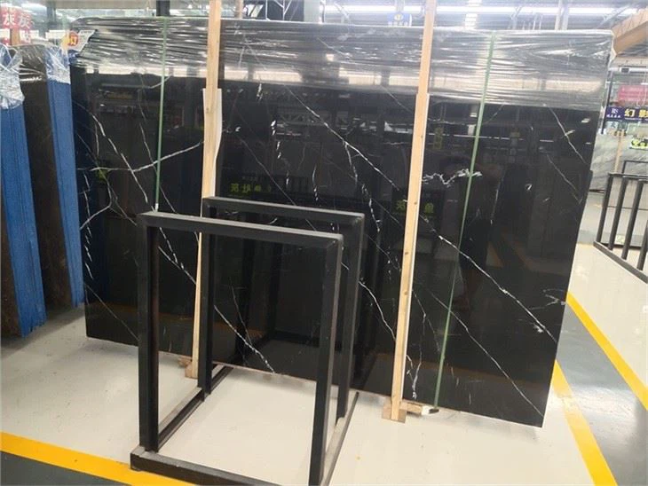 Schwarzer Marmor Nero Marquina