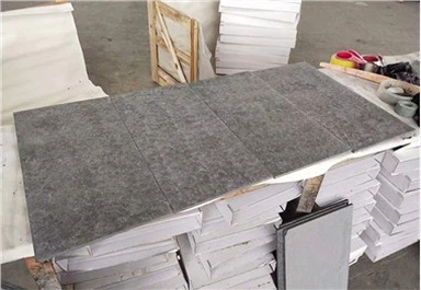 Geflammte Basaltfliese