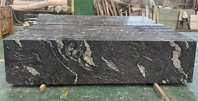 Schwarze Titangranit -Arbeitsplatten