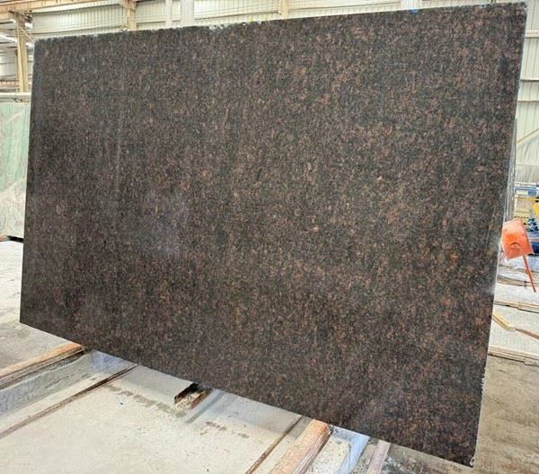 Tan Brown Granite Full Slabs